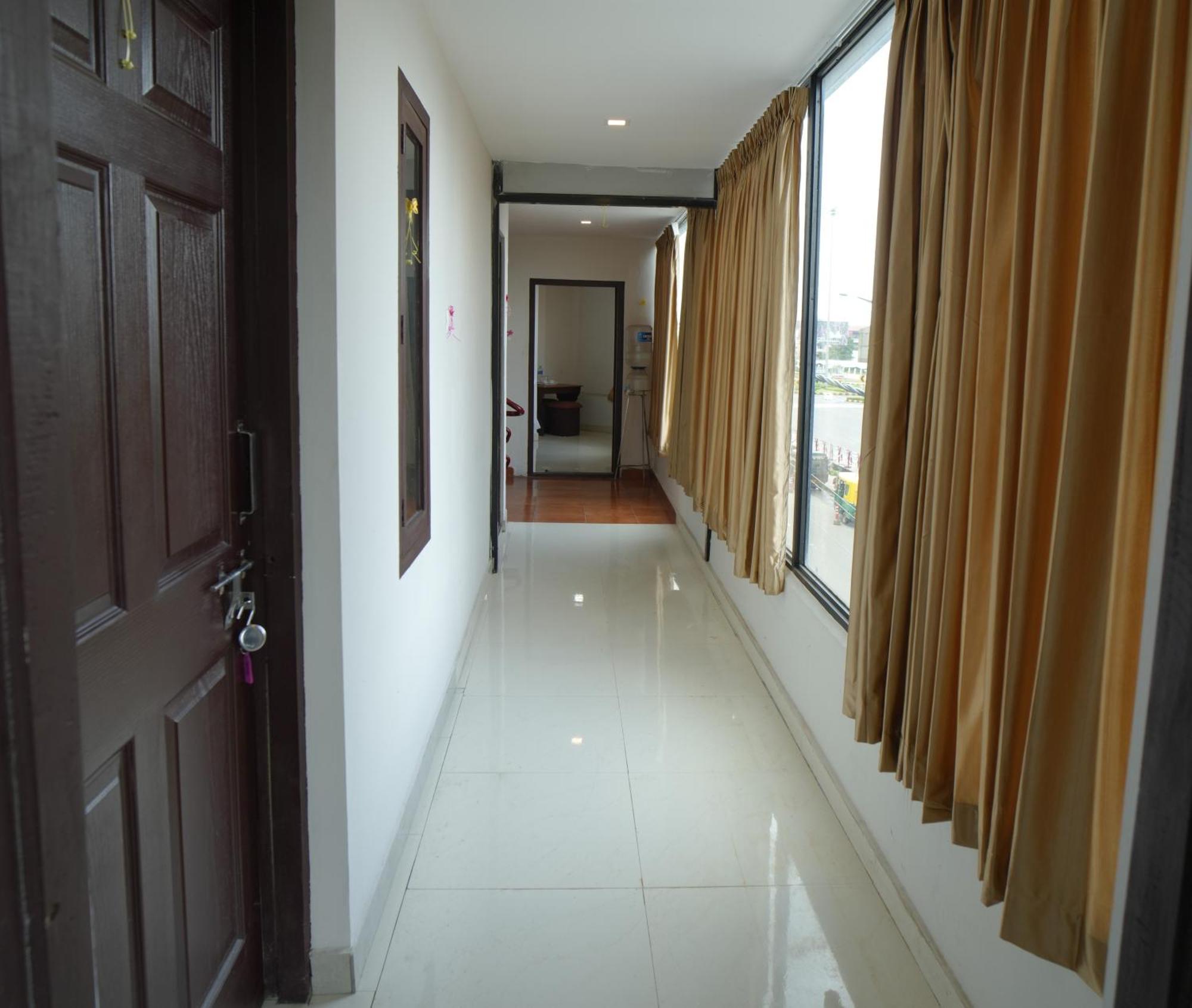 Port View Residency Pvr Nedumbassery Exterior foto