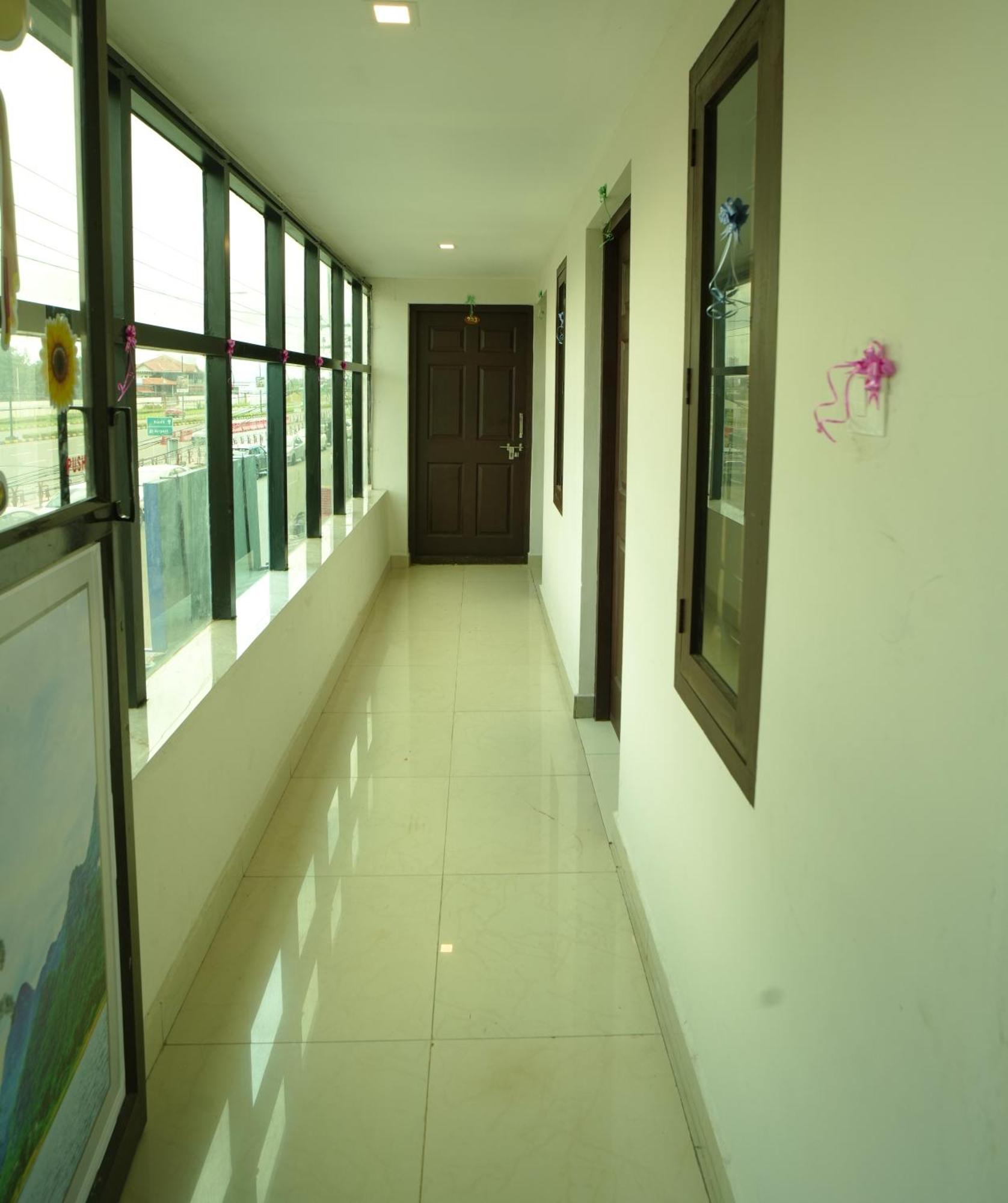 Port View Residency Pvr Nedumbassery Exterior foto